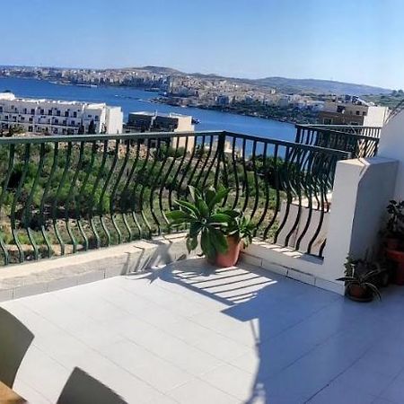 Gaia Penthouse Sea And Country Views Home Сент-Полс-Бей Экстерьер фото