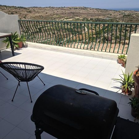 Gaia Penthouse Sea And Country Views Home Сент-Полс-Бей Экстерьер фото
