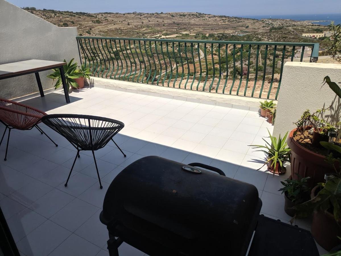 Gaia Penthouse Sea And Country Views Home Сент-Полс-Бей Экстерьер фото